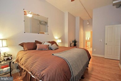 Elan East Market Condominiums unit 114, Fairfax, VA 22033 - photo 4