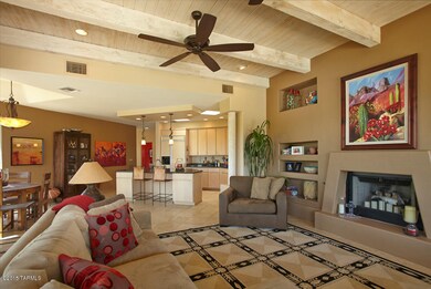 Palomita Family room