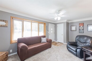 1040 Sheerer Ave, Waterloo, IA 50701 - photo 5