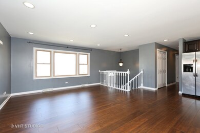 3319 Laurel Ln, Hazel Crest, IL 60429 - photo 2