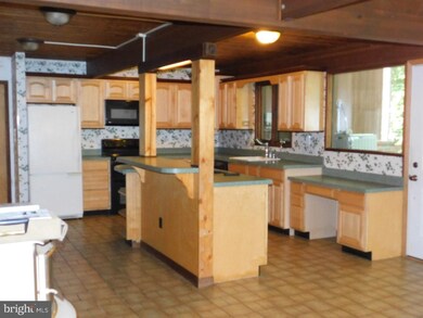 1200 Village Lake Dr, Davidsonville, MD 21035 - photo 6