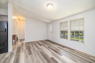 722 Virginia Ave, Victoria, VA 23974 - photo 4