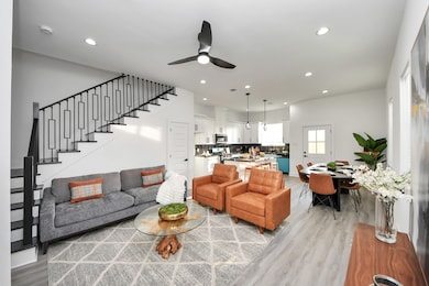 8533 Amadwe St unit A, Houston, TX 77051 - photo 7