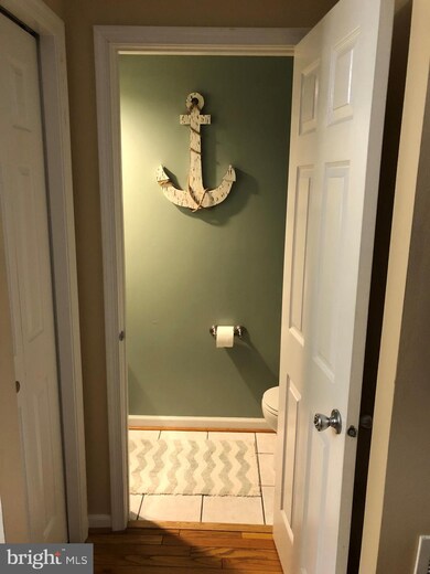 9383 Breamore Ct, Laurel, MD 20723 - photo 7