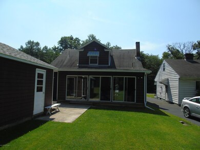 247 W Kirmar Ave, Nanticoke, PA 18634 - photo 5