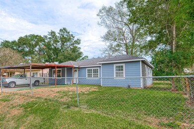 10402 Onslow St, Houston, TX 77016 - photo 2