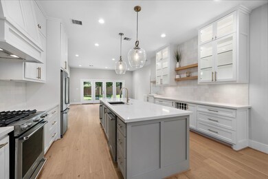 4613 De Lange Ln, Houston, TX 77092 - photo 2