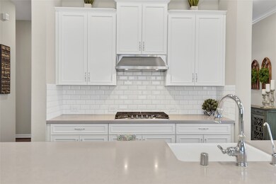 210 Gaillardia Ct, Pinehurst, TX 77362 - photo 2