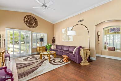 Vaulted Ceilings w/Crown Moulding