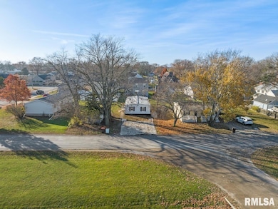 305 N 1st St, Dunlap, IL 61525 - photo 3