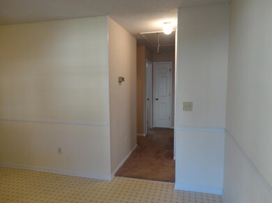 Kitchen to hall DSC02808