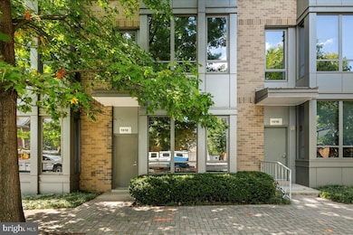 1512 N Scott St unit TH4, Arlington, VA 22209 - photo 4