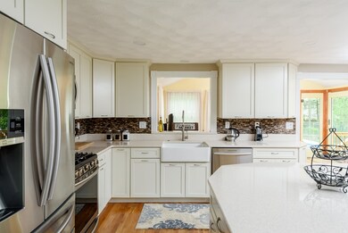 101 Captain Standish Dr, Abington, MA 02351 - photo 5