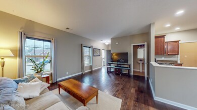 10501 Evanwood Dr, Louisville, KY 40228 - photo 7