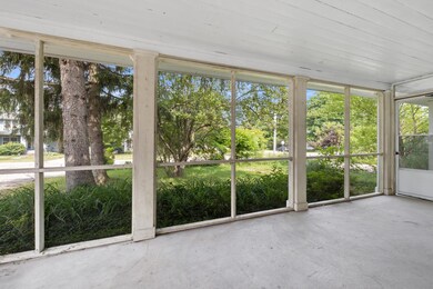 Front screened in porch