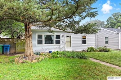 2232 Wilson Dr, Bellevue, NE 68005 - photo 3