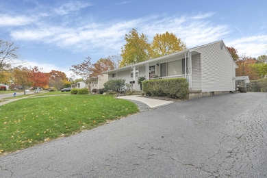 329 E Clearview Ave, Worthington, OH 43085 - photo 2