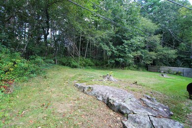 12 Phelps St, Kittery, ME 03904 - photo 2