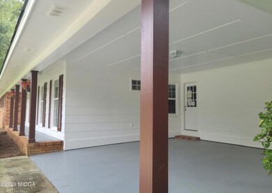 Lattimore big carport