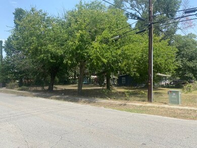 10503 Wicklowe St, Houston, TX 77016 - photo 7