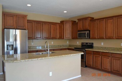 Upgraded Cabinets & stainless appliances