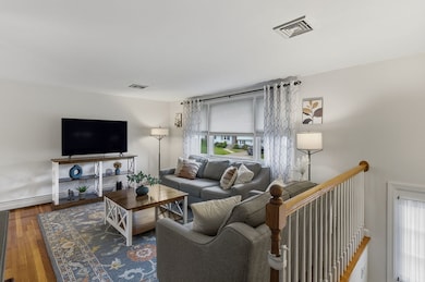 13 Elaine Rd, Stoneham, MA 02180 - photo 4