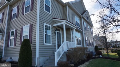 316 Katie Ln, Perkasie, PA 18944 - photo 2