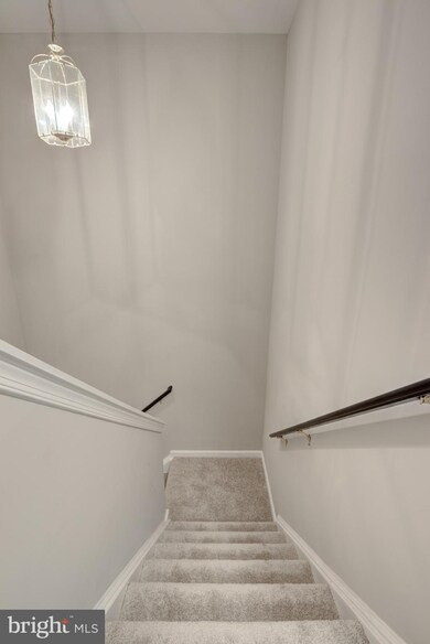 11306 Westbrook Mill Ln unit 304, Fairfax, VA 22030 - photo 7