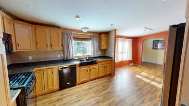 Kitchen & Dining Room
