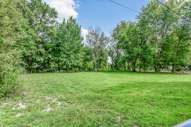 510 S Main St-18