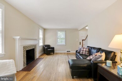 8515 Lynbrook Dr, Bethesda, MD 20814 - photo 5