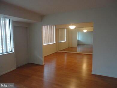 Skyline House unit W 1306, Baileys Crossroads, VA 22041 - photo 5