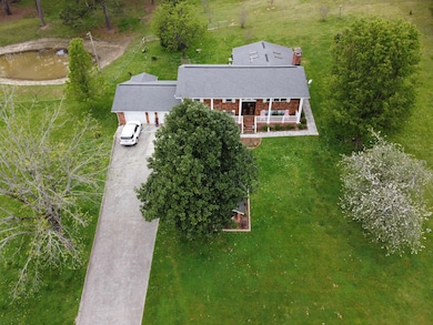 1736 Peavine Rd, Rock Spring, GA 30739 - photo 3