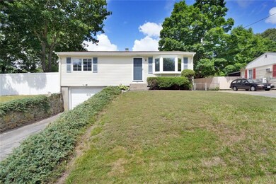 139 Hollis Ave, Warwick, RI 02889 - photo 4