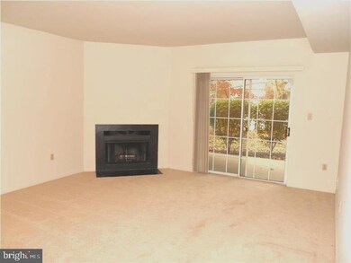 179 Valley Stream Cir, Chesterbrook, PA 19087 - photo 5