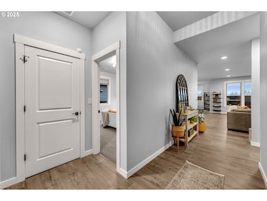 825 S Goose Loop, Ridgefield, WA 98642 - photo 5