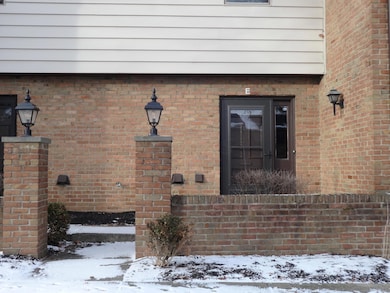 600 Olde Towne Front 3
