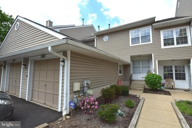 242 Windsor Ct unit 242, Glen Mills, PA 19342 - photo 3