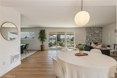 23028 Nadine Cir unit B, Torrance, CA 90505 - photo 3