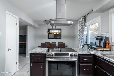 06_Kitchen_413 E Redmon Drive.jpg