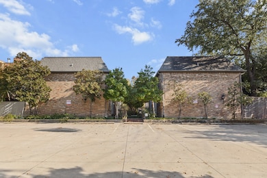 4306 Buena Vista St unit 102B, Dallas, TX 75205 - photo 2