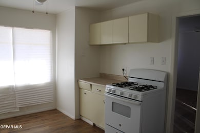 1405 Clausen Dr, El Paso, TX 79925 - photo 5