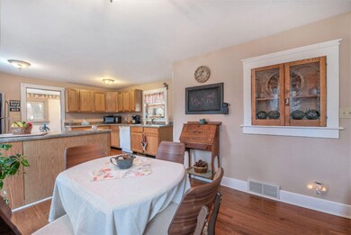 115 Hart St, Marshall, MI 49068 - photo 6