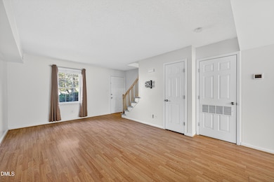 6 -4810 blue bird ct, interior