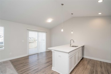 635 SE Mesa Dr, Waukee, IA 50263 - photo 7