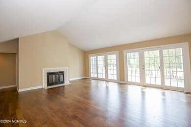1103 Mt Washington Cir-7