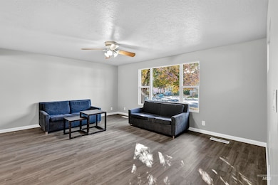 2118 W Targee St, Boise, ID 83705 - photo 4
