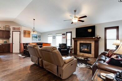 2140 Beltline Ct, Newton, KS 67114 - photo 7