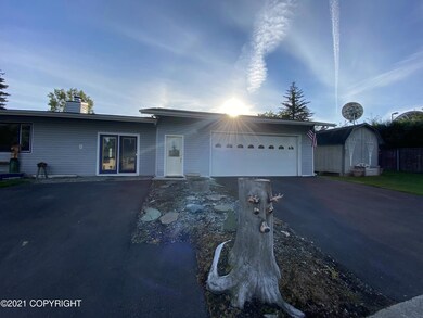 2209 More St