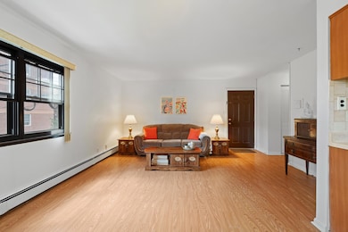 56 68th St unit . 8, Guttenberg, NJ 07093 - photo 4
